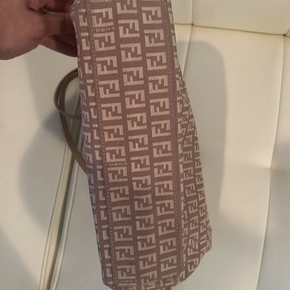 Fendi tote - Picture 5 of 13